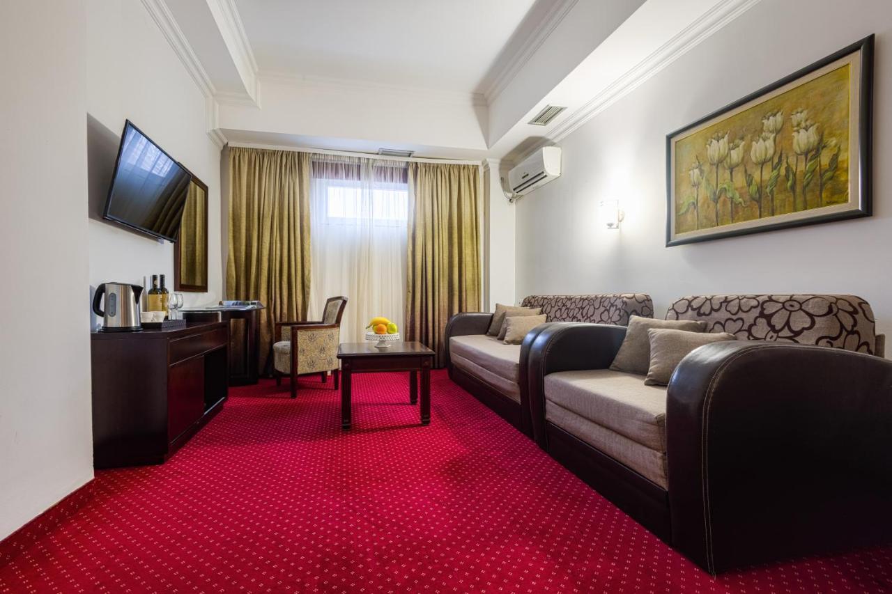 Garni Hotel Planeta Inn Novi Sad Extérieur photo
