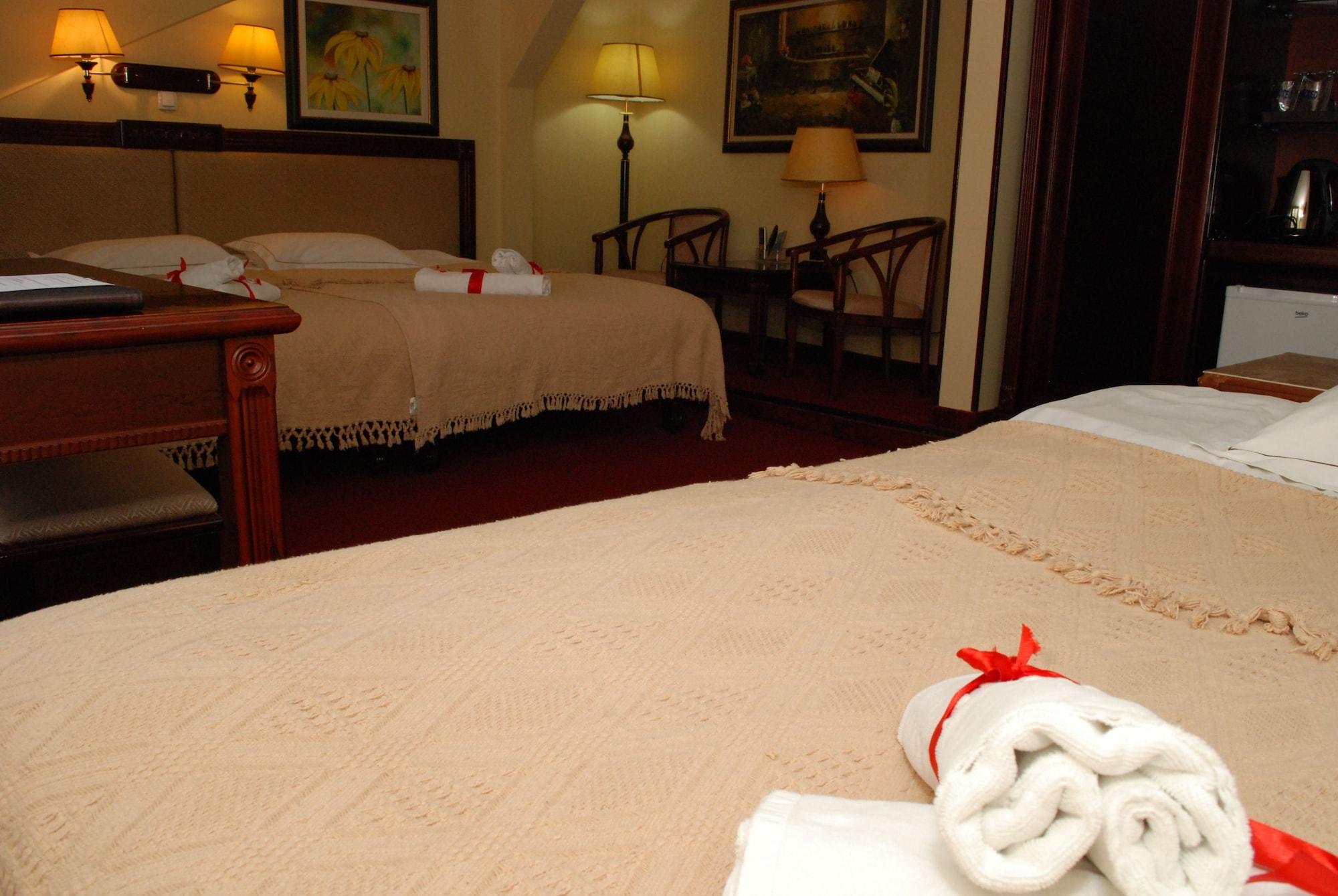 Garni Hotel Planeta Inn Novi Sad Extérieur photo