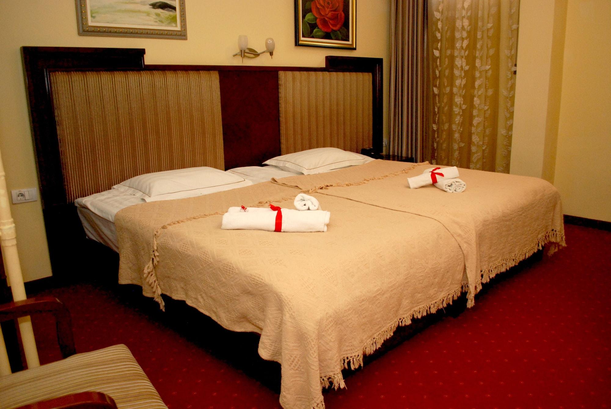 Garni Hotel Planeta Inn Novi Sad Extérieur photo