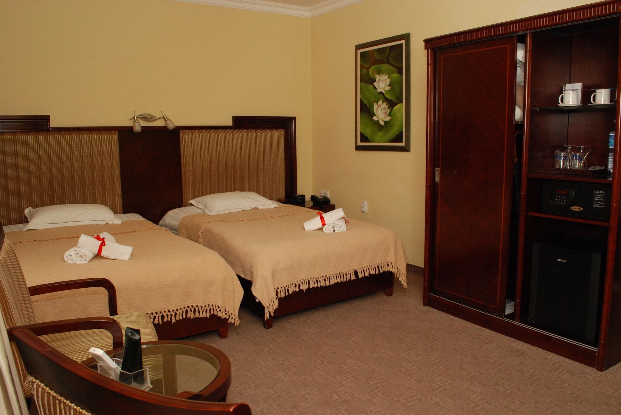 Garni Hotel Planeta Inn Novi Sad Extérieur photo