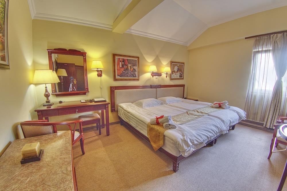 Garni Hotel Planeta Inn Novi Sad Extérieur photo