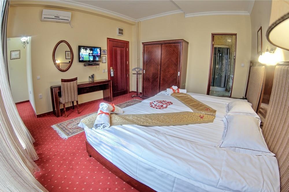 Garni Hotel Planeta Inn Novi Sad Extérieur photo